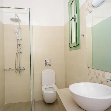 Tzogias Pan * Lassi (Kefalonia)