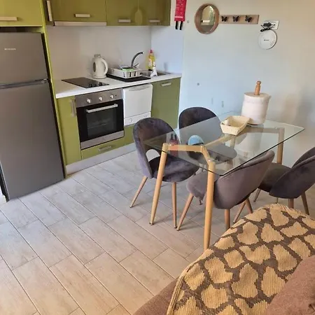 Tzogias Pan Apartamento *