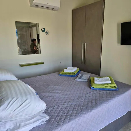 Tzogias Pan Apartman Lászi